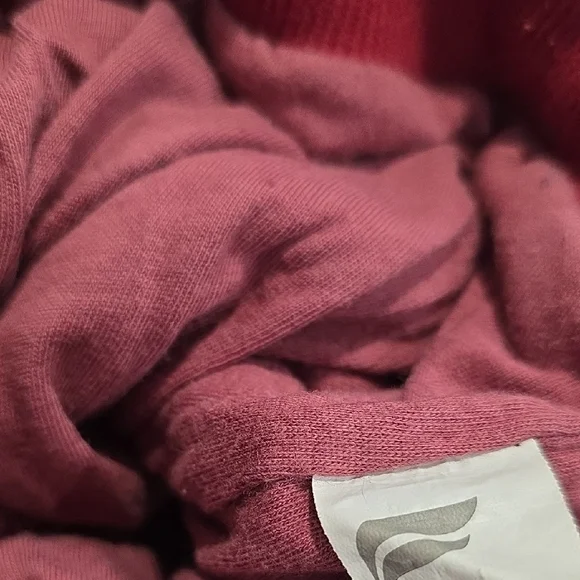 Fabletics Cropped Mock Neck Oversized Burgundy Sweater Fleece - Picture 7 of 7